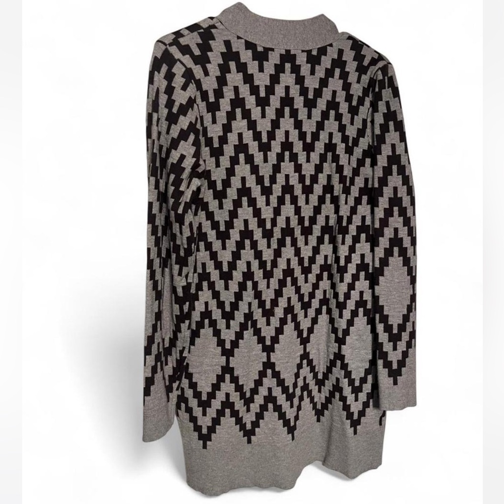 Geometric Patterned Cardigan - Picture 4 of 4